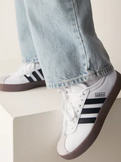 Discount adidas Blanc/Noir - Vl Cour 3.0 Baskets enfant en daim à lacets