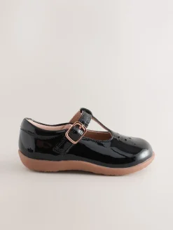 New Next Cuir noir verni - Chaussures premiers pas avec barre en T à fermeture par contact
