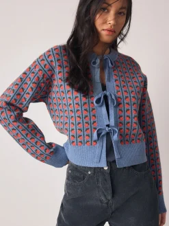 Best Next Fraise bleue - Cardigan super doux en maille avec cravate devant