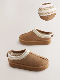 Baker by Ted Baker Marron fauve - Chaussons mules en daim déperlant pour fille| Tous Les Vêtements De Nuit|Chaussons