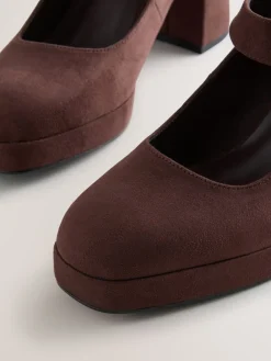 Best Next Microfibre marron chocolat - Chaussures Forever Comfort® Brogue Mary Jane à talons carrés