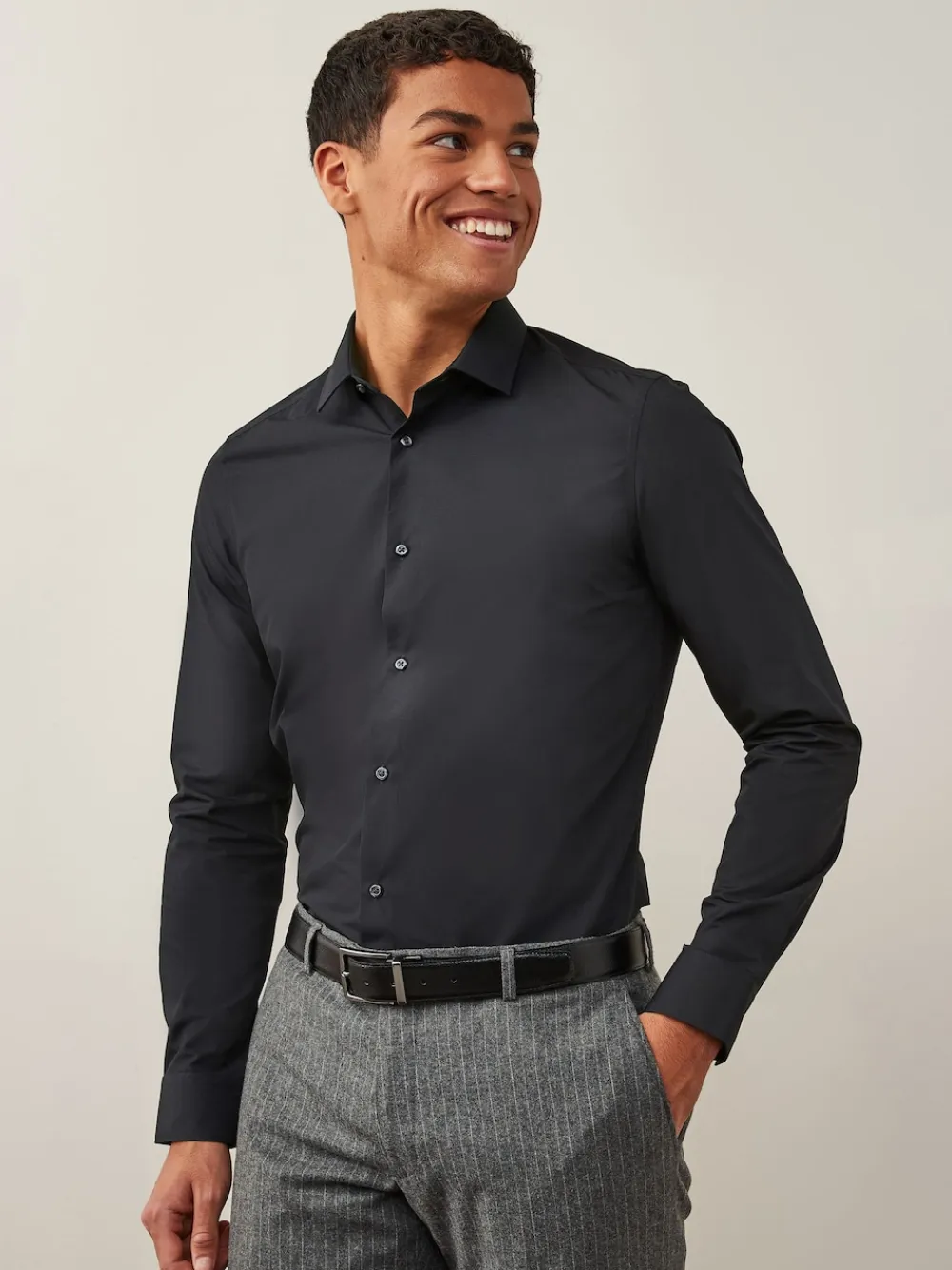 Best Next Noir - Slim Fit (Slim Fit) - Chemises intelligentes faciles d’entretien à poignets simples
