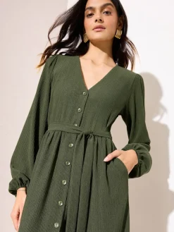 Clearance Friends Like These Vert kaki - Robe mi-longue texturée boutonnée à Manches longues Ceinturée